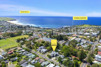 House For Sale - NSW - Gerringong - 2534 - ~ Ideally located in The Middle of Town ~  (Image 2)