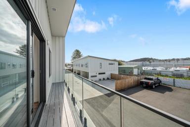 Townhouse For Sale - TAS - Sorell - 7172 - Sophisticated New Townhouse in the Centre of Sorell  (Image 2)