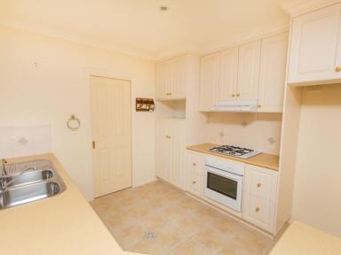 Townhouse For Sale - VIC - Mildura - 3500 - SAFE, SECURE, & BEAUTIFULLY PRESENTED LOW MAINTENANCE HOME  (Image 2)