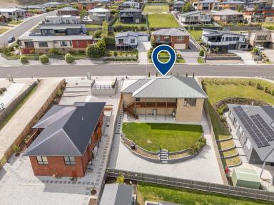 House For Sale - TAS - Sorell - 7172 - Modern Comfort Meets Panoramic Perfection in Sorell  (Image 2)