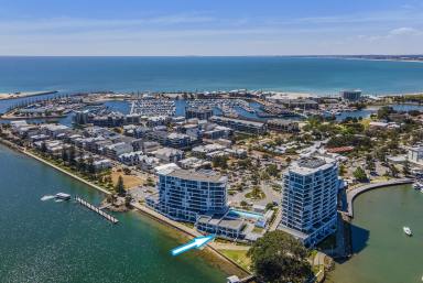 Apartment For Sale - WA - Mandurah - 6210 - FRONT ROW SEATS  (Image 2)