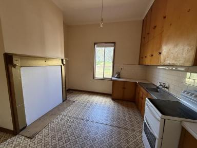 House For Lease - VIC - Penshurst - 3289 - Farm Property  (Image 2)