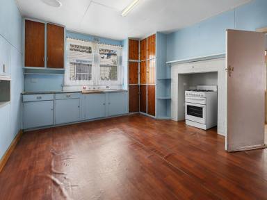 House For Sale - VIC - Hamilton - 3300 - Affordable first home or investment (Image 2)