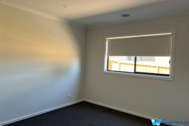 House For Lease - VIC - Lucknow - 3875 - BEAUTIFUL BRAND NEW FOUR BEDROOM HOME  (Image 2)