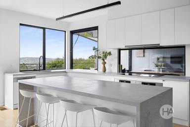 House For Sale - VIC - Dromana - 3936 - Distinguished Design with Incredible Bay Views  (Image 2)