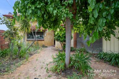 House For Sale - WA - Bedford - 6052 - Renovator’s Dream  (Image 2)