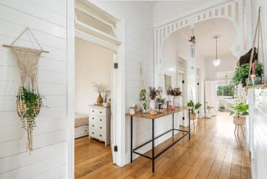 House For Sale - NSW - Woodburn - 2472 - Charming Family Home By The River  (Image 2)