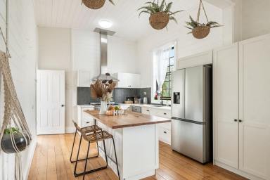 House For Sale - NSW - Woodburn - 2472 - Huge 4 Bedroom 2 Bathroom Family Home With River Views  (Image 2)