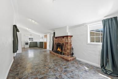 House For Lease - TAS - Bothwell - 7030 - Charming Heritage Cottage  (Image 2)