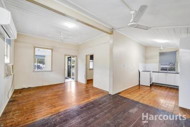 House For Sale - QLD - Avondale - 4670 - Dual Living At Its Best !!  (Image 2)