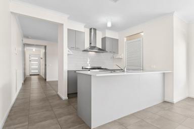 House For Sale - VIC - Huntly - 3551 - Modern Family Living in a Peaceful Huntly Pocket  (Image 2)