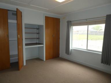 House For Lease - VIC - East Bairnsdale - 3875 - CHARMING 3 BED COTTAGE – 6 MONTH LEASE ONLY  (Image 2)