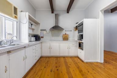 House For Sale - NSW - Dunedoo - 2844 - A STORYBOOK HOME IN THE HEART OF DUNEDOO  (Image 2)