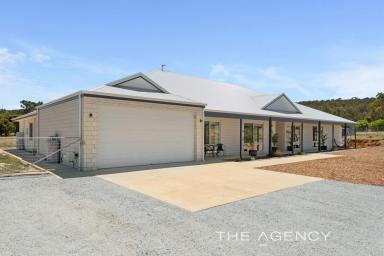 Acreage/Semi-rural For Sale - WA - Bakers Hill - 6562 - "Super-Sized and Simply Superb"  (Image 2)