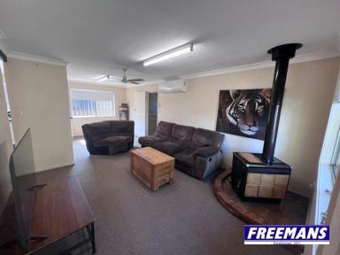 House For Sale - QLD - Kingaroy - 4610 - Perfect rental or first home  (Image 2)