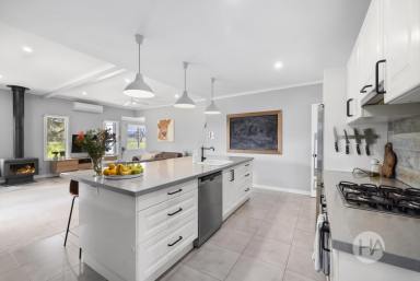 Acreage/Semi-rural For Sale - VIC - Moorooduc - 3933 - Peaceful country living on 10 acres!  (Image 2)