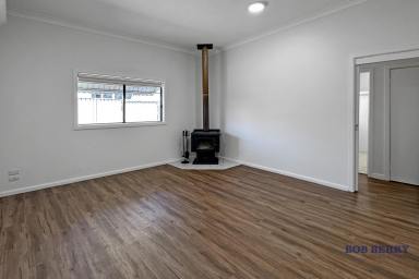 House For Lease - NSW - Dubbo - 2830 - Renovated Three-Bedroom Home Close to the CBD  (Image 2)