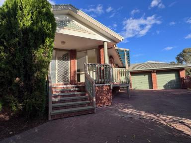 House For Lease - NSW - Jerrabomberra - 2619 - Secure three bed, ensuite double garage home is quiet cul-de-sac (Image 2)