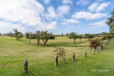 House For Sale - WA - Ridgewood - 6030 - Life by the Park! (Image 2)