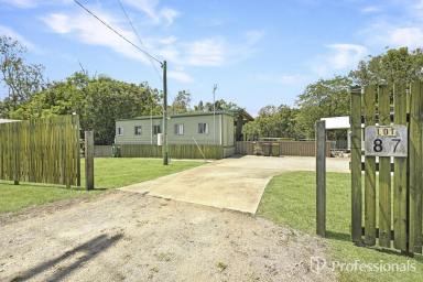 Lifestyle For Sale - QLD - Bloomsbury - 4799 - Live Close to Nature!  (Image 2)