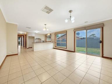 House For Sale - NSW - Young - 2594 - Retire, invest or Occupy  (Image 2)