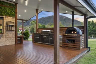 House For Sale - QLD - Highvale - 4520 - High End Quality Family Home. DA Approved For Separate Multi Generation Living! (Image 2)