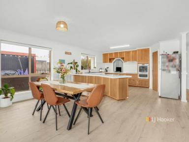 House For Sale - TAS - Hawley Beach - 7307 - Your Hawley Haven Awaits  (Image 2)