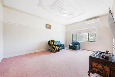 House For Sale - VIC - Irymple - 3498 - MAKE THIS YOUR OWN!  (Image 2)
