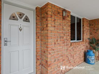 House For Sale - TAS - Margate - 7054 - Immaculate Family Home on a Level Block (Image 2)