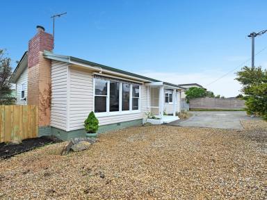 Unit For Sale - TAS - Glenorchy - 7010 - Modern Comfort in a Quiet Glenorchy Cul-de-Sac (Image 2)