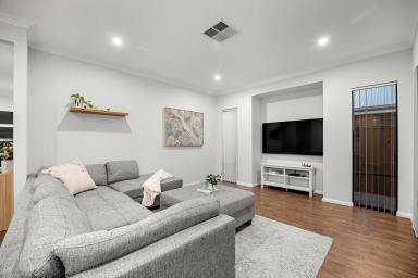 House For Sale - WA - Treeby - 6164 - Designed For Living Well!  (Image 2)