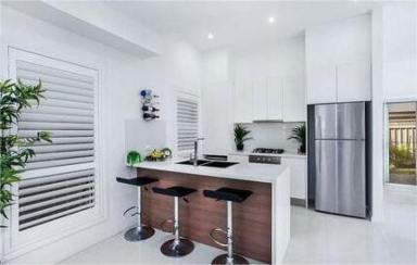 House For Sale - NSW - Shell Cove - 2529 - 4bdr House Minutes from Shell Cove Marina with flat footpaths  (Image 2)