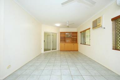 House For Lease - QLD - Edmonton - 4869 - Airconditioned Home – Solar – No Rear Neighbours (Image 2)