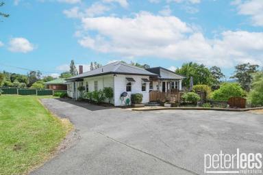 House For Sale - TAS - Lanena - 7275 - Beautiful Family Home with Modern Comforts (Image 2)