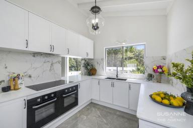 House For Sale - WA - Lesmurdie - 6076 - Resort Style Family Retreat  (Image 2)