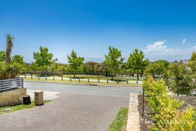 House For Sale - WA - Clarkson - 6030 - Exceptional location exceptional presentation (Image 2)