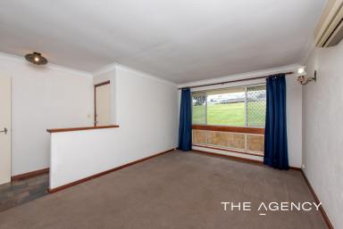 House For Sale - WA - Hillarys - 6025 - A Brilliant Base For Big Ideas!  (Image 2)