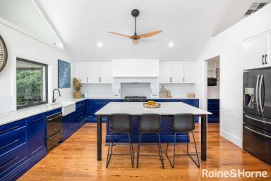 House For Sale - NSW - Wagga Wagga - 2650 - Stunning Central Renovation  (Image 2)