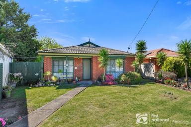 House For Sale - VIC - Cranbourne West - 3977 - A Fantastic Opportunity You Won't Want to Miss!  (Image 2)