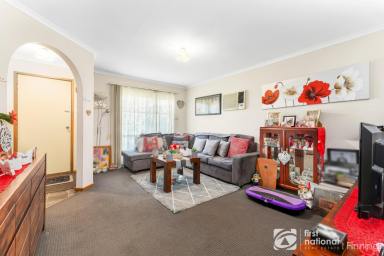 House For Sale - VIC - Cranbourne West - 3977 - A Fantastic Opportunity You Won't Want to Miss! (Image 2)