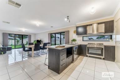 House For Sale - VIC - Strathfieldsaye - 3551 - Quality & Space – Indoors, Outdoors, and Surrounds! (Image 2)