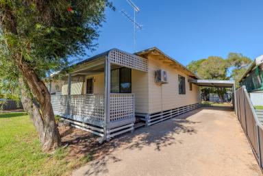 House For Sale - VIC - Ouyen - 3490 - 3 bed, 2 bath + study home - leased at $400 per week!  (Image 2)