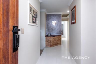 House For Sale - WA - Kingsley - 6026 - Comfort, Character and Connection! (Image 2)