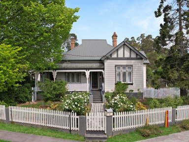 House For Sale - NSW - Moss Vale - 2577 - An 1885 Masterpiece of Southern Highlands Heritage  (Image 2)