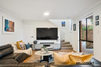 Townhouse For Sale - WA - Como - 6152 - STYLISH LIVING WITH INSTANT APPEAL (Image 2)