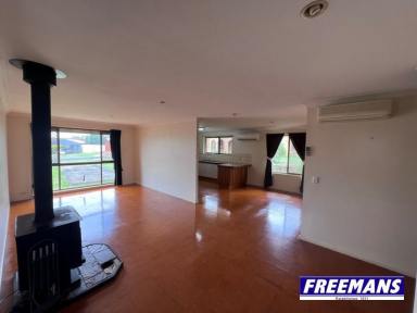 House For Sale - QLD - Kingaroy - 4610 - Views to the Bunya Mountains  (Image 2)