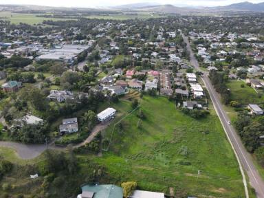 Residential Block For Sale - NSW - Muswellbrook - 2333 - EXPRESSION OF INTEREST SALE ON A UNIQUE 8,713 SQM PARCEL OF DEVELOPMENT LAND IN THE HEART OF TOWN LESS THAN 400 mtrs TO THE MAIN STREET  (Image 2)