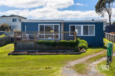 House For Sale - TAS - Low Head - 7253 - Coastal Charm with Water Views (Image 2)