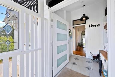 House For Sale - QLD - Bundaberg East - 4670 - Charming Queenslander on 1000m²  (Image 2)