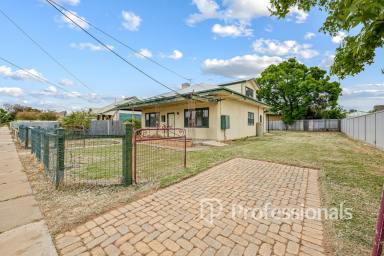 House For Sale - VIC - Mildura - 3500 - Inner City Residential Development Opportunity - 950m2 (Image 2)